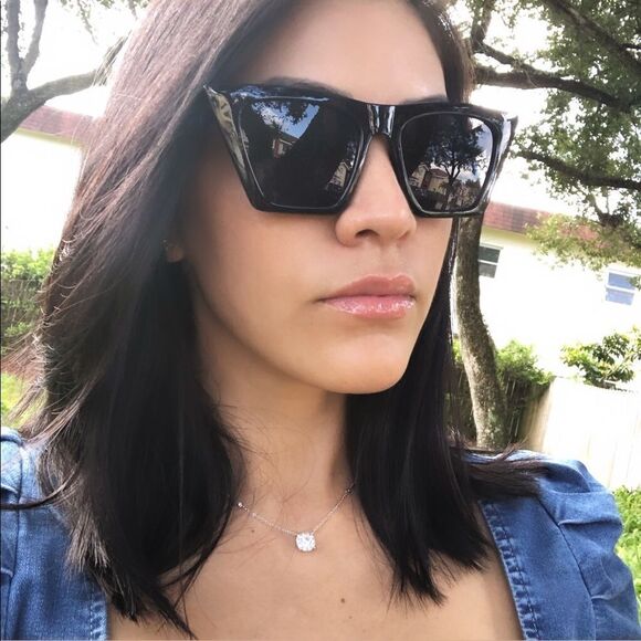 🔥Black Retro Cat Eye Sunnies - Picture 6 of 7